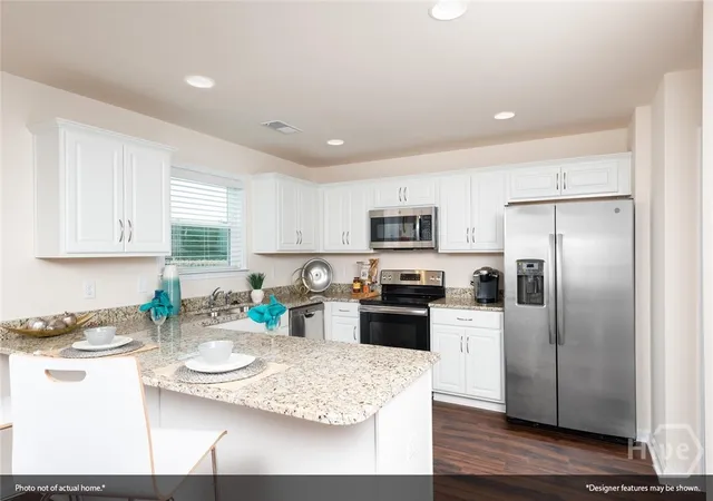 Photo 3 of Single family home for sale at 118 Praline Rd, Savannah, GA 31419 | MLS# SA355216 | Listing updated on 2026-09-11