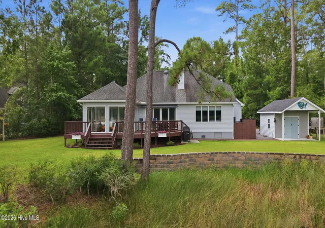 Photo 3 of Single family home for sale at 5633 Styron Dr, Oriental, NC 28571 | MLS# 100601550 | Listing updated on 2026-09-11