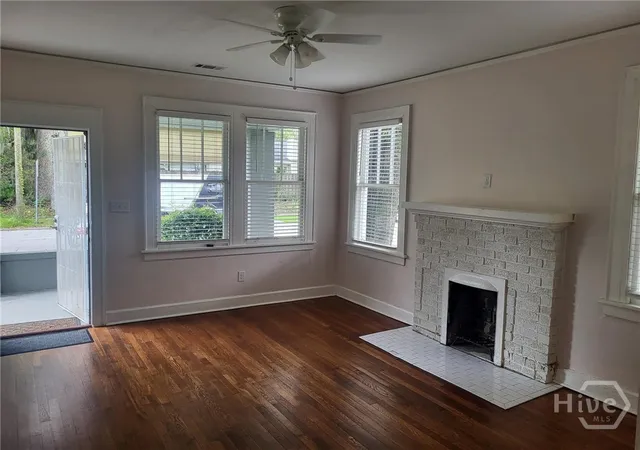 Photo 3 of Single family home for sale at 1410 E 41st Street, Savannah, GA 31404 | MLS# SA364095 | Listing updated on 2026-09-10