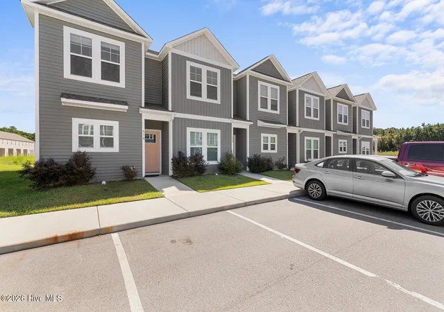 Photo 1 of Townhouse for sale at 608 Jacks Xing Dr, Hubert, NC 28539 | MLS# 100603170 | Listing updated on 2026-09-18