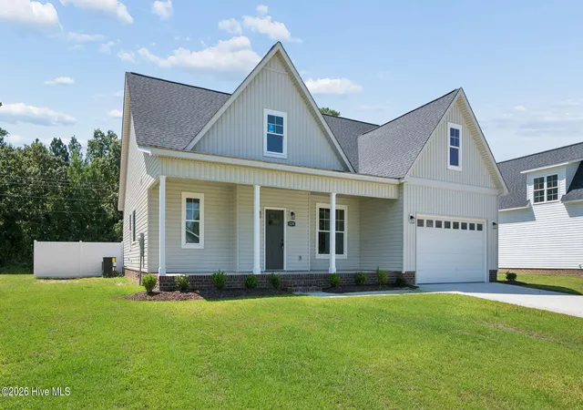 Photo 3 of Single family home for sale at 3295 School View Dr, Farmville, NC 27828 | MLS# 100577448 | Listing updated on 2026-09-11