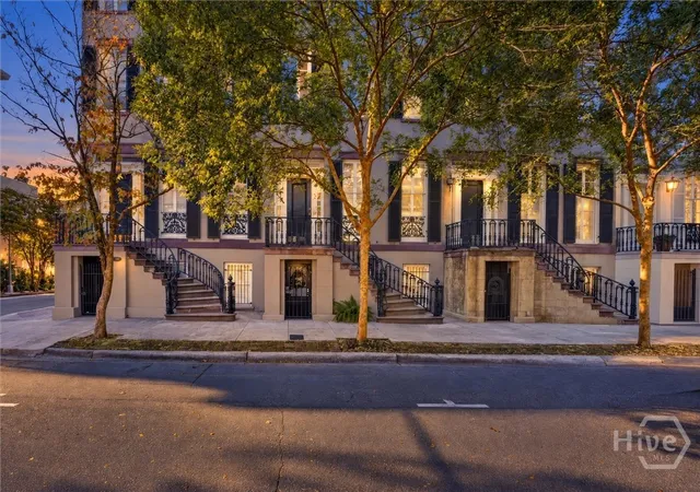 Listing Photo 2 - Condo for sale in building located at 103 W Gordon St, Savannah, GA 31401 - Unit #C