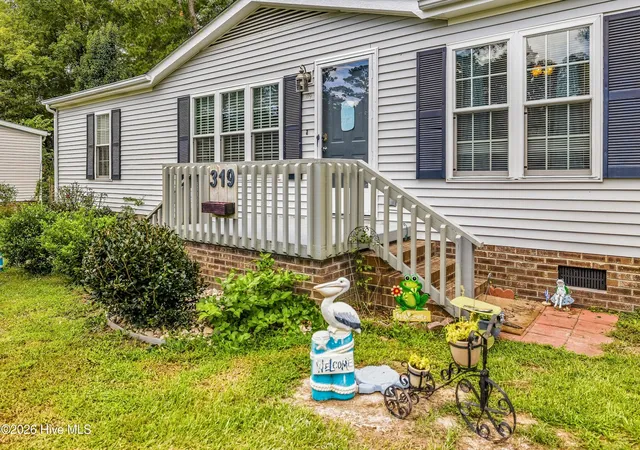 Manufactured home for sale at 319 Beachwood Dr NW, Calabash, NC 28467 | MLS# 100603242