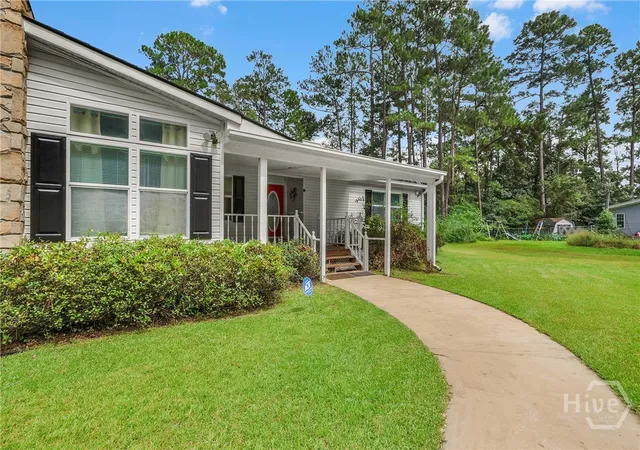 Photo 2 of Manufactured home for sale at 1241 Minton Rd Ne, Townsend, GA 31331 | MLS# SA363890 | Listing updated on 2026-09-06