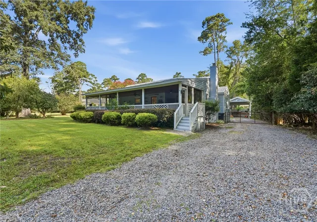 Photo 3 of Single family home for sale at 26 Nancy Pl, Savannah, GA 31406 | MLS# SA364145 | Listing updated on 2026-09-10