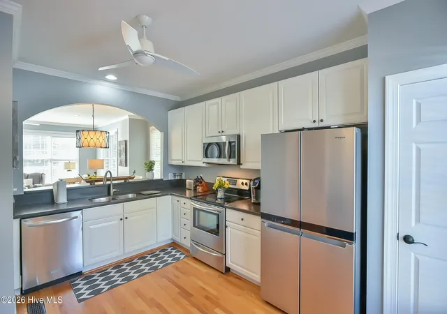 Listing Photo 4 - Condo for sale in building located at 900 Edgewater Cir, Chapel Hill, NC 27516