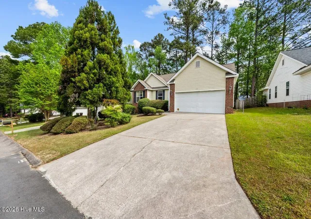 Photo 2 of Single family home for sale at 118 Kensington Way, Aberdeen, NC 28315 | MLS# 100566131 | Listing updated on 2026-09-18
