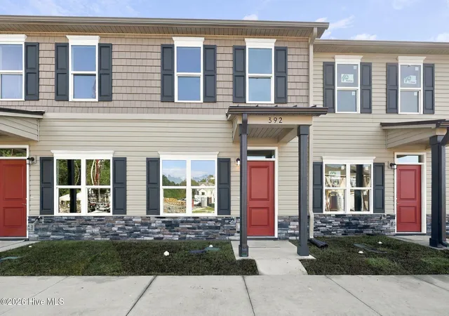 Townhouse for sale at 392 Boyington Pl Rd, Midway Park, NC 28544 | MLS# 100604376
