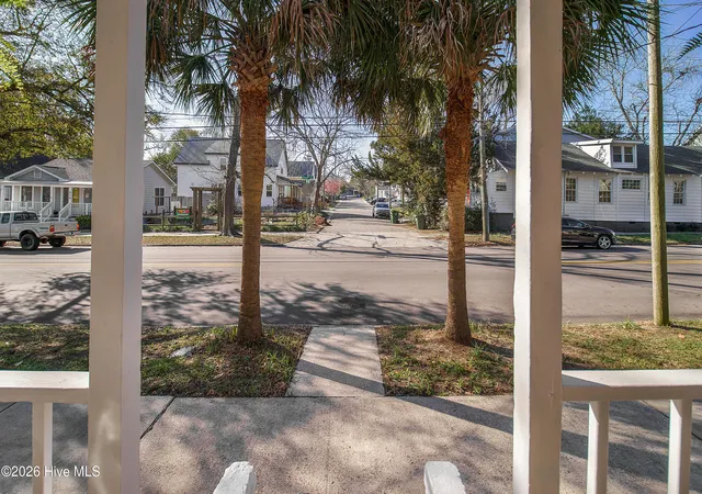 Photo 16 of Single family home for sale at 911 Dock St, Wilmington, NC 28401 | MLS# 100602457 | Listing updated on 2026-09-10
