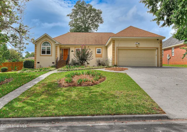 Photo 1 of Single family home for sale at 4026 Dowling Dr, Augusta, GA 30907 | MLS# 100608474 | Listing updated on 2026-10-19