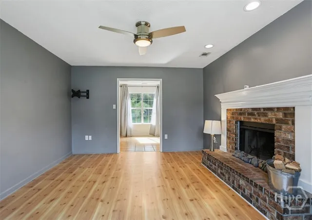 Photo 3 of Single family home for sale at 400 Greenwich Dr, Richmond Hill, GA 31324 | MLS# SA363574 | Listing updated on 2026-09-18