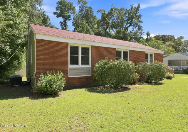 Photo 2 of Single family home for sale at 412 Houston Rd, Jacksonville, NC 28540 | MLS# 100602731 | Listing updated on 2026-09-10