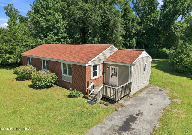 Photo 3 of Single family home for sale at 412 Houston Rd, Jacksonville, NC 28540 | MLS# 100602731 | Listing updated on 2026-09-10