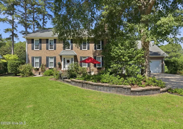 Photo 2 of Single family home for sale at 8002 Clubhouse Dr, New Bern, NC 28562 | MLS# 100598394 | Listing updated on 2026-09-20