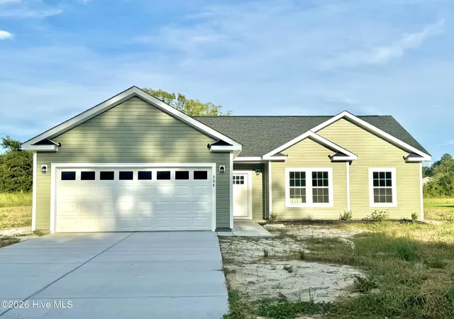 Single family home for sale at 304 Miller St, Chadbourn, NC 28431 | MLS# 100602893