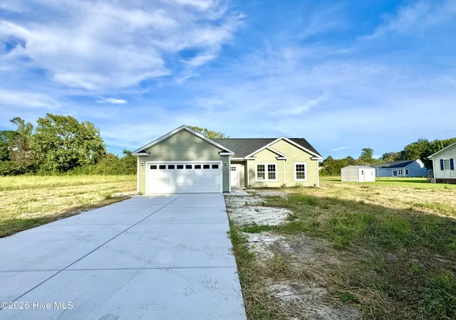 Photo 2 of Single family home for sale at 304 Miller St, Chadbourn, NC 28431 | MLS# 100602893 | Listing updated on 2026-09-17