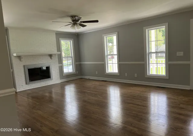 Photo 3 of Single family home for sale at 2304 Woodridge Dr, Winterville, NC 28590 | MLS# 100602155 | Listing updated on 2026-09-08