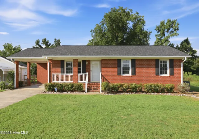 Photo 1 of Single family home for sale at 623 Moore Town Rd, Walstonburg, NC 27888 | MLS# 100598374 | Listing updated on 2026-09-23