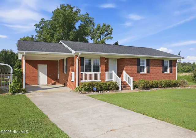 Photo 3 of Single family home for sale at 623 Moore Town Rd, Walstonburg, NC 27888 | MLS# 100598374 | Listing updated on 2026-09-23