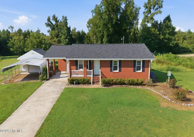Photo 3 of Single family home for sale at 623 Moore Town Rd, Walstonburg, NC 27888 | MLS# 100598374 | Listing updated on 2026-09-23