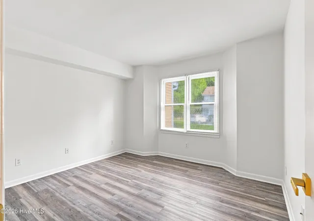 Photo 3 of Townhouse for sale at 1800 Eastwood Rd #Apt 253, Wilmington, NC 28403 | MLS# 100599380 | Listing updated on 2026-09-18