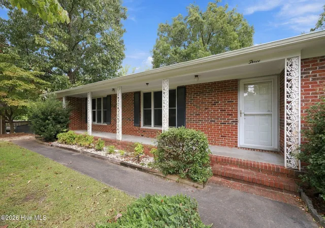Photo 1 of Single family home for sale at 3 Ann Dr, Havelock, NC 28532 | MLS# 100609305 | Listing updated on 2026-10-10