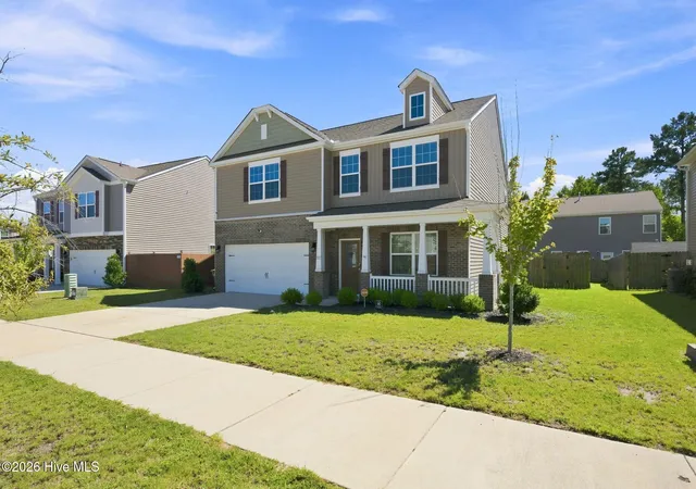 Photo 3 of Single family home for sale at 1012 Kellie Ct, New Bern, NC 28562 | MLS# 100603143 | Listing updated on 2026-09-12