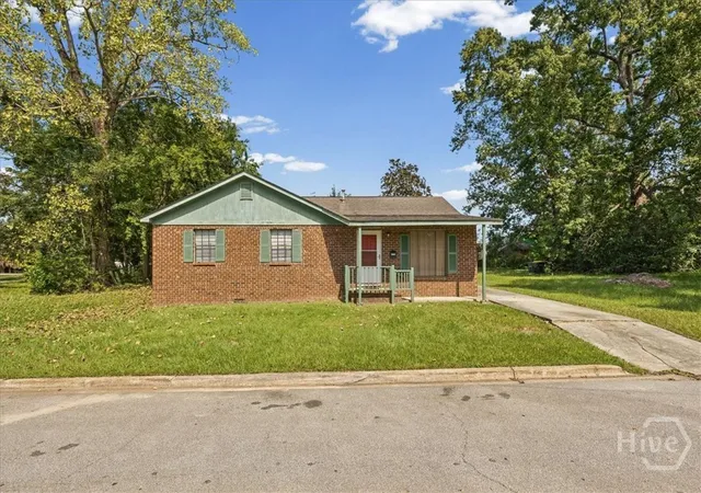 Photo 3 of Single family home for sale at 1130 W 49th Street, Savannah, GA 31405 | MLS# SA366128 | Listing updated on 2026-10-11