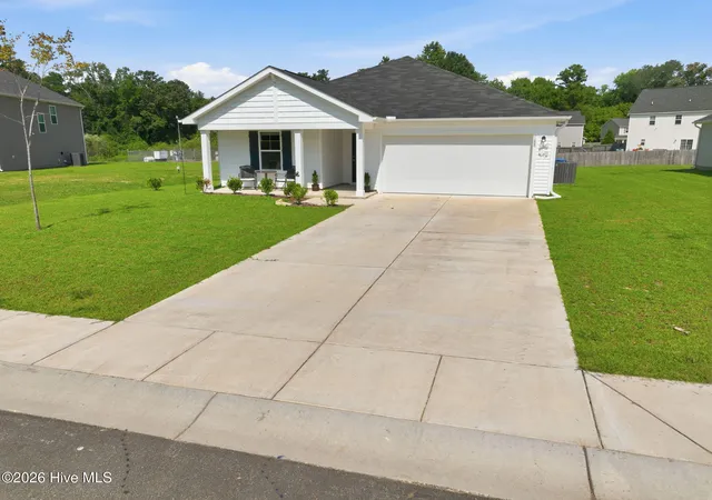 Photo 2 of Single family home for sale at 188 N Squires Run Ln, Richlands, NC 28574 | MLS# 100602473 | Listing updated on 2026-09-11