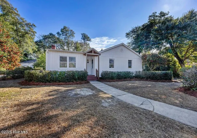 Photo 1 of Single family home for sale at 329 Wayne Dr, Wilmington, NC 28403 | MLS# 100600448 | Listing updated on 2026-09-17