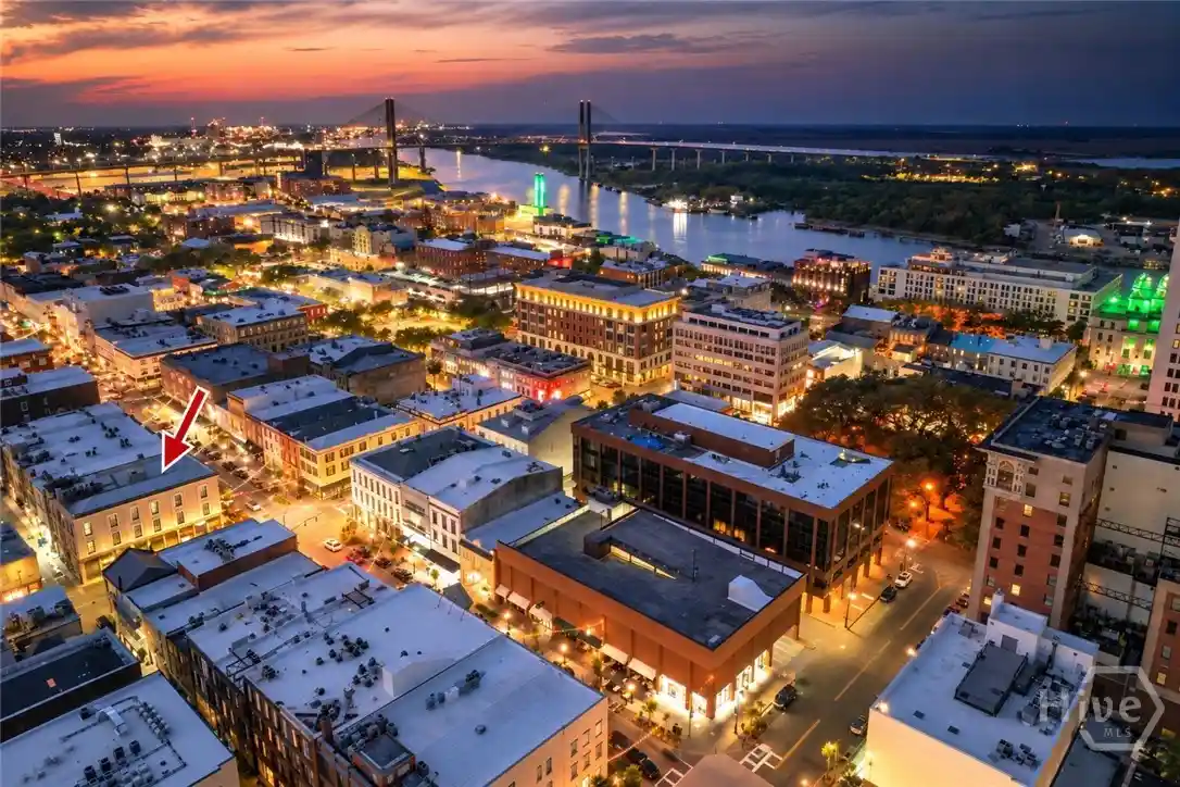 Listing Photo 2 - Condo for sale in 105 Whitaker St located at 105 Whitaker St, Savannah, GA 31401 - Unit #304