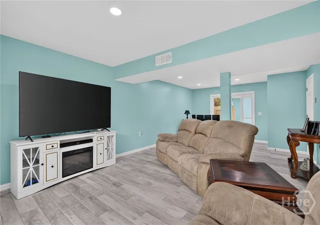 Photo 4 of Single family home for sale at 303 3rd Street, Tybee Island, GA 31328 | MLS# SA363594 | Listing updated on 2026-09-02