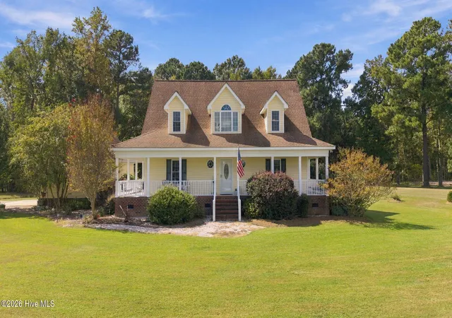 Single family home for sale at 1052 N Creek Dr, Belhaven, NC 27810 | MLS# 100609702