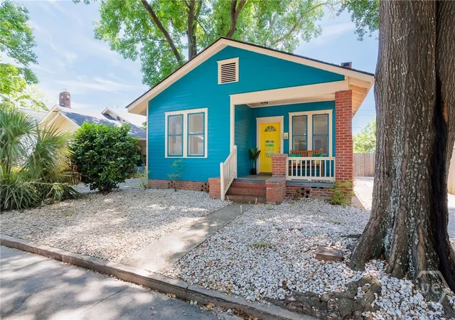Photo 3 of Single family home for sale at 1311 Seiler Ave, Savannah, GA 31404 | MLS# SA354974 | Listing updated on 2026-09-15