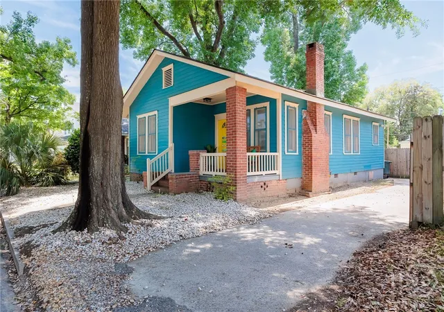 Photo 3 of Single family home for sale at 1311 Seiler Ave, Savannah, GA 31404 | MLS# SA354974 | Listing updated on 2026-09-03