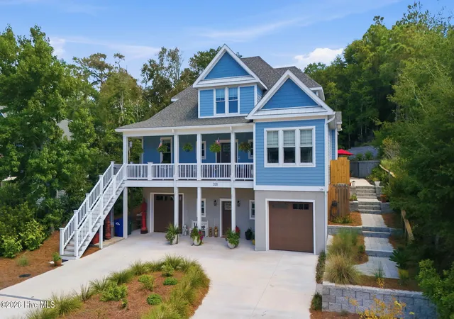 Photo 3 of Single family home for sale at 320 Cape Lookout Loop, Emerald Isle, NC 28594 | MLS# 100601274 | Listing updated on 2026-09-10