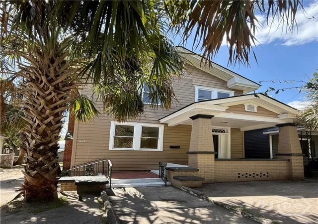 Photo 1 of Single family home for sale at 627 W 39th Street, Savannah, GA 31415 | MLS# SA364098 | Listing updated on 2026-09-09