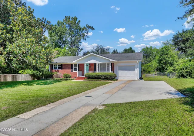Photo 3 of Single family home for sale at 3309 Winston Blvd, Wilmington, NC 28403 | MLS# 100601473 | Listing updated on 2026-09-04