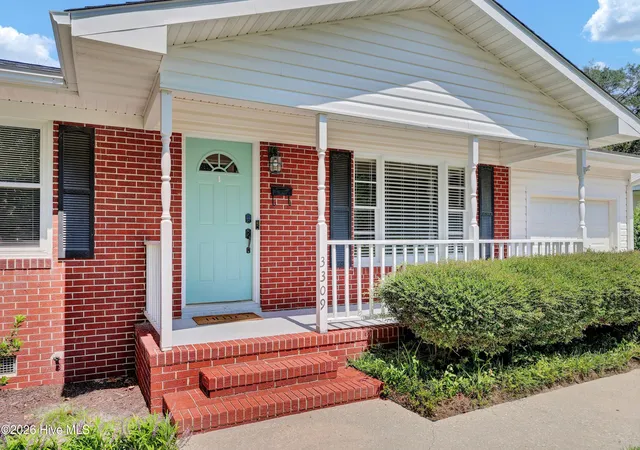 Photo 4 of Single family home for sale at 3309 Winston Blvd, Wilmington, NC 28403 | MLS# 100601473 | Listing updated on 2026-09-04