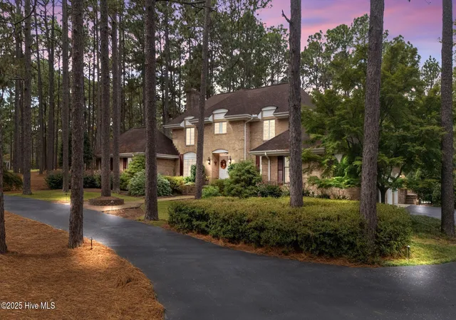 Photo 3 of Single family home for sale at 35 Lake Dornoch Dr, Pinehurst, NC 28374 | MLS# 100601334 | Listing updated on 2026-09-04