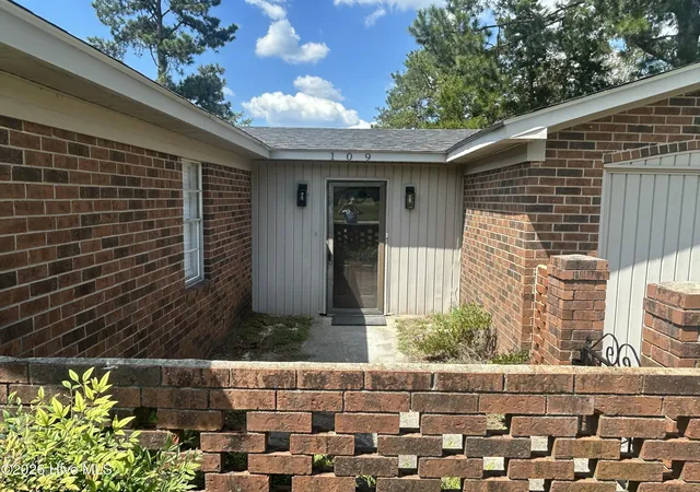 Photo 2 of Single family home for sale at 109 Highview Dr, Augusta, GA 30907 | MLS# 100603446 | Listing updated on 2026-09-14