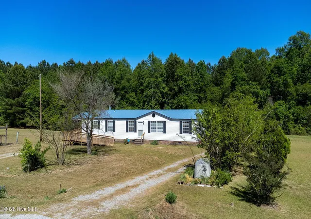Photo 1 of Manufactured home for sale at 4652 Faith Baptist Church Rd, Pinetops, NC 27864 | MLS# 100567620 | Listing updated on 2026-09-08
