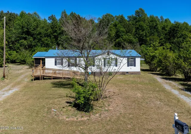 Photo 3 of Manufactured home for sale at 4652 Faith Baptist Church Rd, Pinetops, NC 27864 | MLS# 100567620 | Listing updated on 2026-09-08