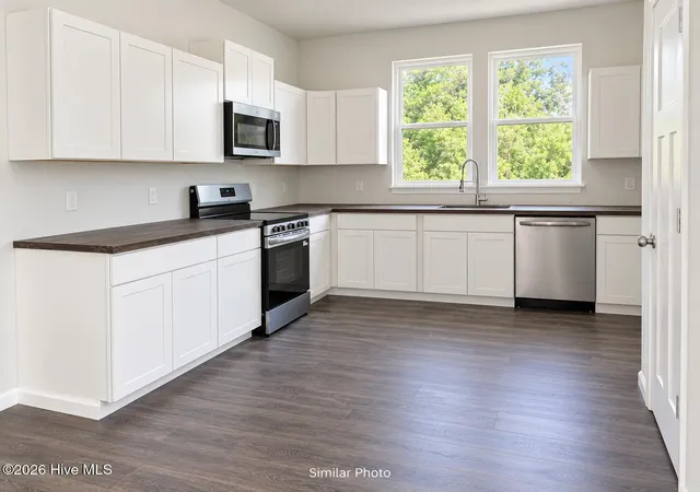 Photo 4 of Single family home for sale at 1619 Hargett St, Jacksonville, NC 28540 | MLS# 100599749 | Listing updated on 2026-09-12