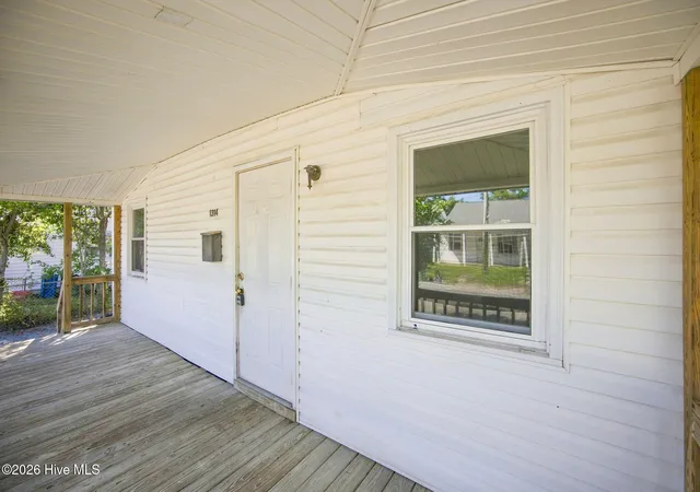 Photo 4 of Single family home for sale at 1314 Glenn St, Wilmington, NC 28401 | MLS# 100602545 | Listing updated on 2026-09-10