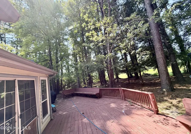 Photo 1 of Single family home for sale at 105 Norman Ct, New Bern, NC 28560 | MLS# 100601510 | Listing updated on 2026-09-04