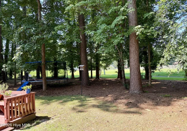 Photo 2 of Single family home for sale at 105 Norman Ct, New Bern, NC 28560 | MLS# 100601510 | Listing updated on 2026-09-04