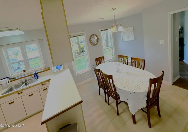 Photo 3 of Single family home for sale at 105 Norman Ct, New Bern, NC 28560 | MLS# 100601510 | Listing updated on 2026-09-04