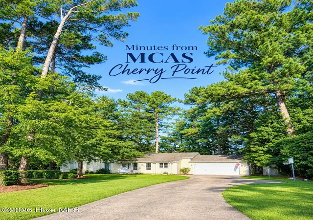 Photo 1 of Single family home for sale at 105 Norman Ct, New Bern, NC 28560 | MLS# 100601510 | Listing updated on 2026-10-01