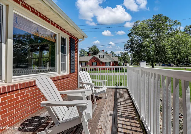 Photo 3 of Single family home for sale at 510 E Fremont St, Burgaw, NC 28425 | MLS# 100602950 | Listing updated on 2026-09-18